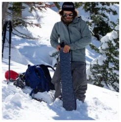 Jones Solution Women's Splitboard 21/22 + Skins -NITRO || Salomon || Jones Winkel jones solution women s splitboard 21 22 skins 146 7